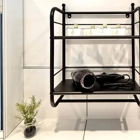 Cozee - Modern With Netflix Appartement